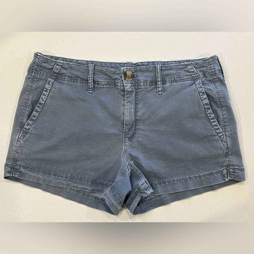 Gently Pre-Owned American Eagle Super Stretch Short Size 10